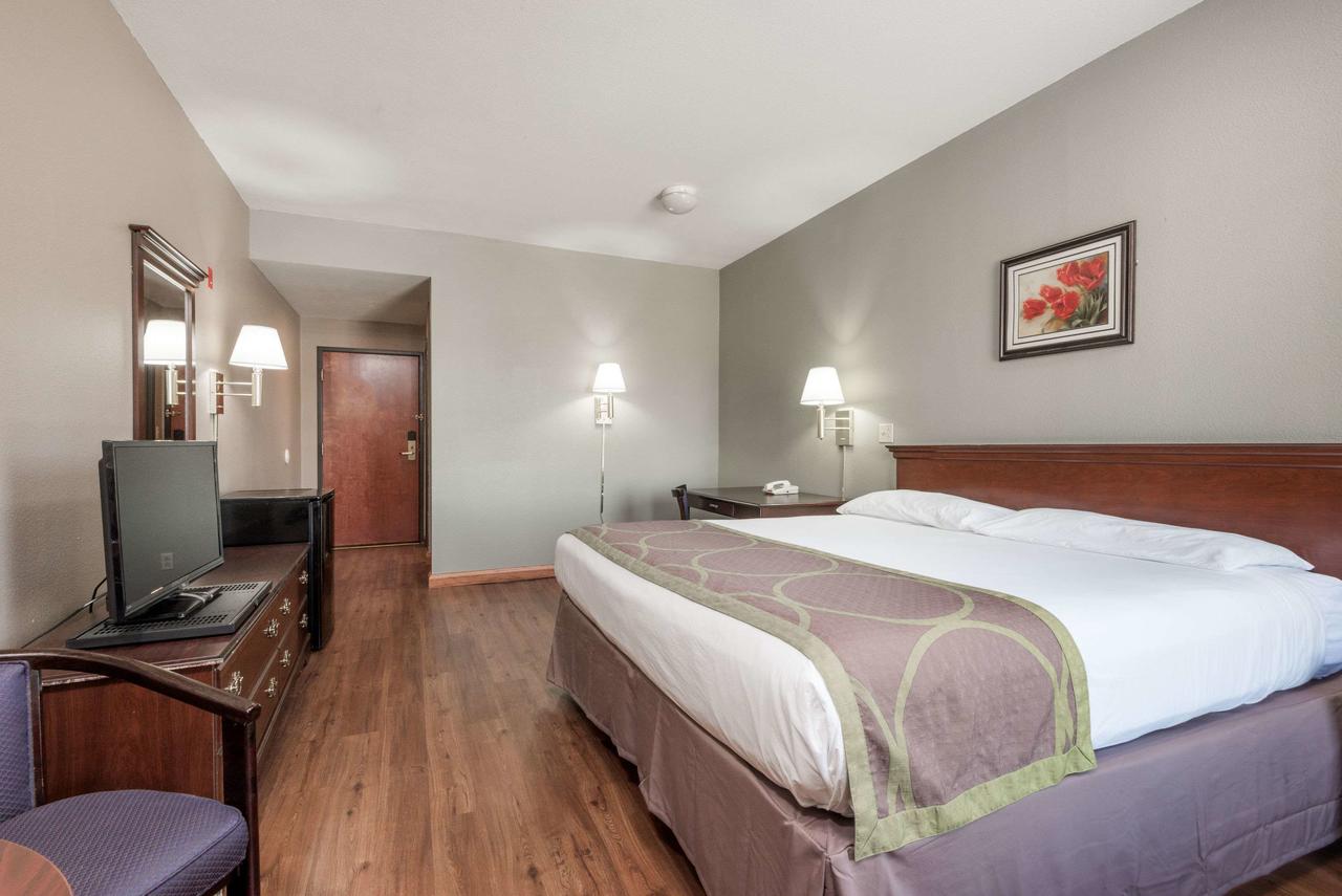 Super 8 By Wyndham Grayson - thumb 11