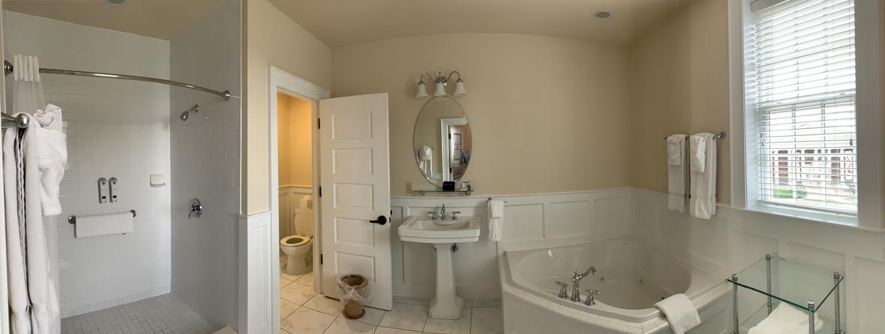 Historic Boone Tavern - thumb 1