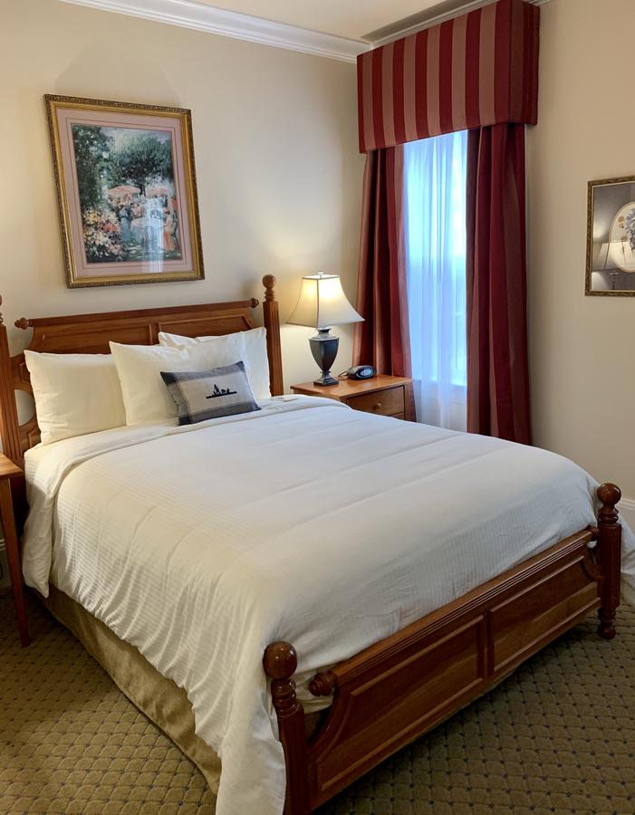 Historic Boone Tavern - thumb 10