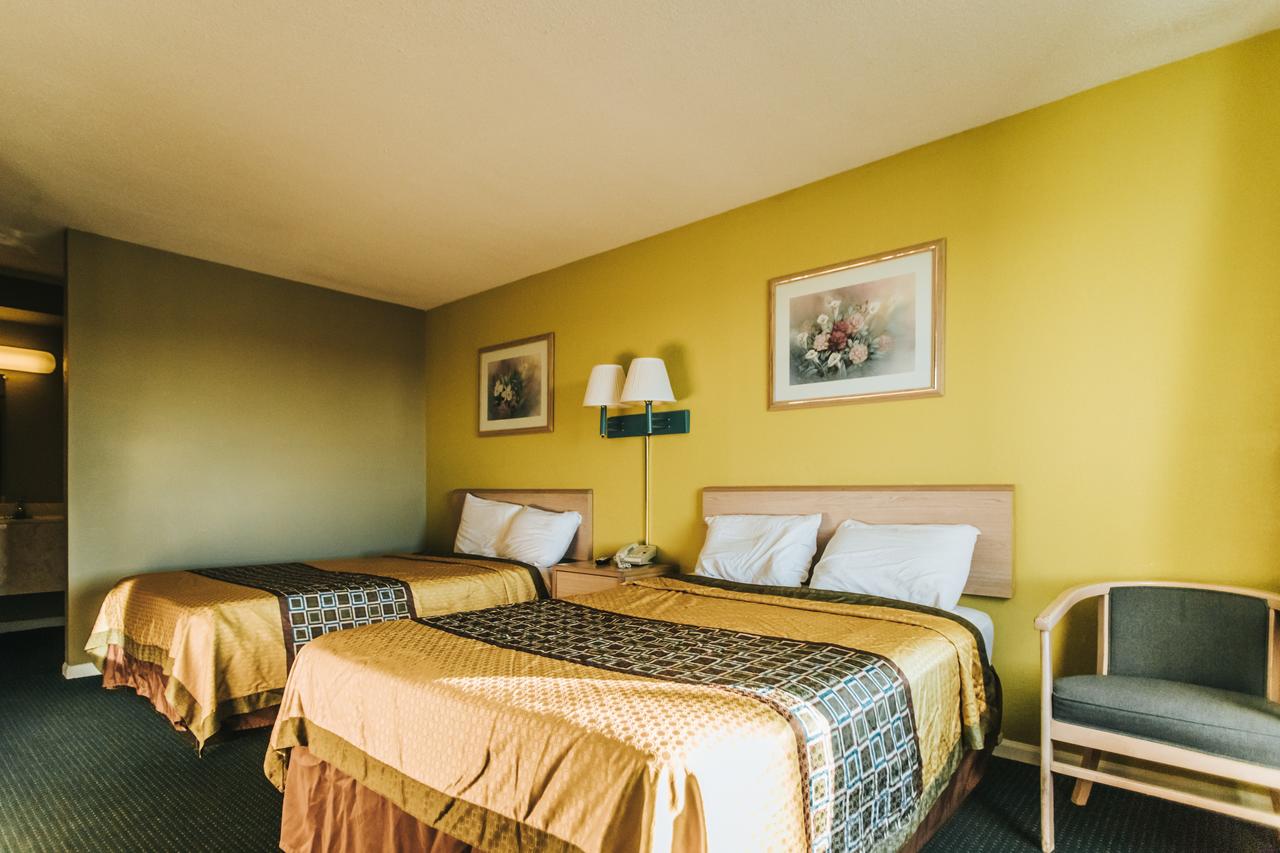 Knights Inn Berea - thumb 14