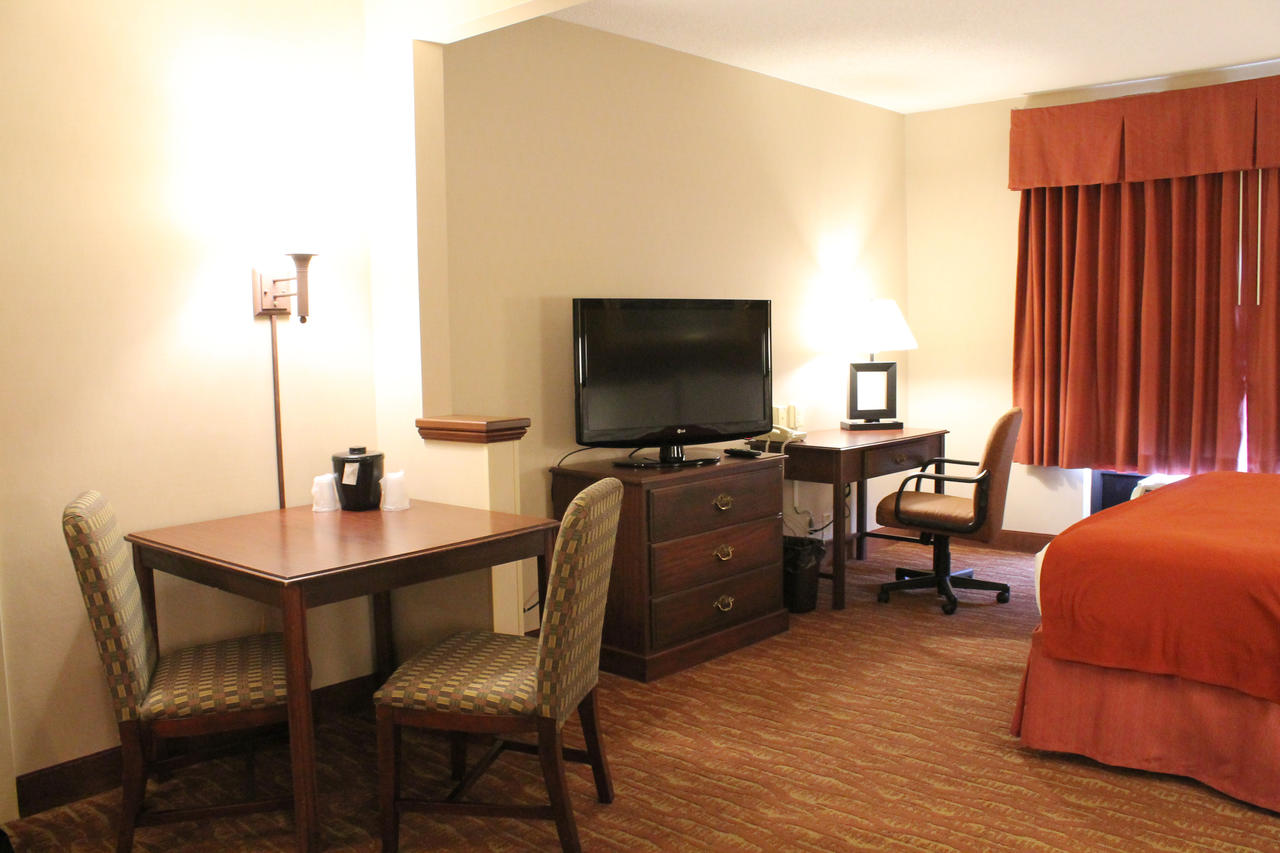 Auburn Place Hotel & Suites Paducah - thumb 10