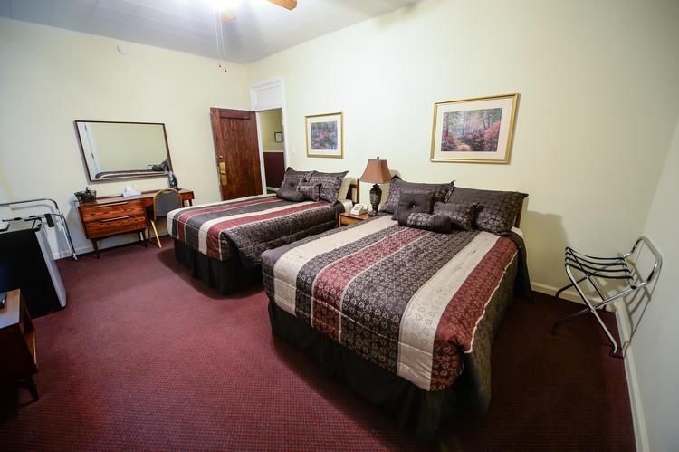 The Mountaineer Hotel - thumb 5