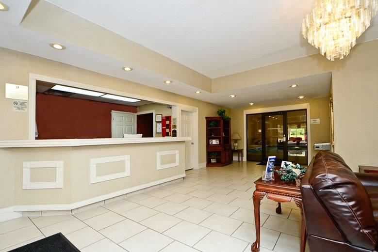 Manchester Heritage Inn & Suites - thumb 22