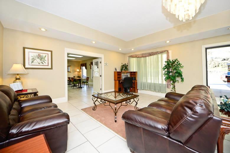 Manchester Heritage Inn & Suites - thumb 24