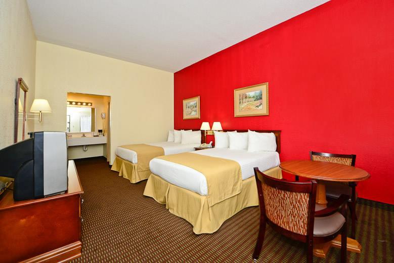 Manchester Heritage Inn & Suites - thumb 13