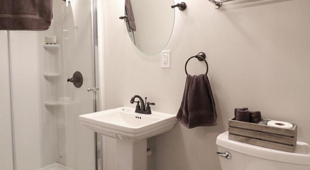 Skipper- Galloping Goose Cottages - thumb 5