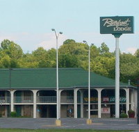 Riverfront Lodge - Hotels Santiago