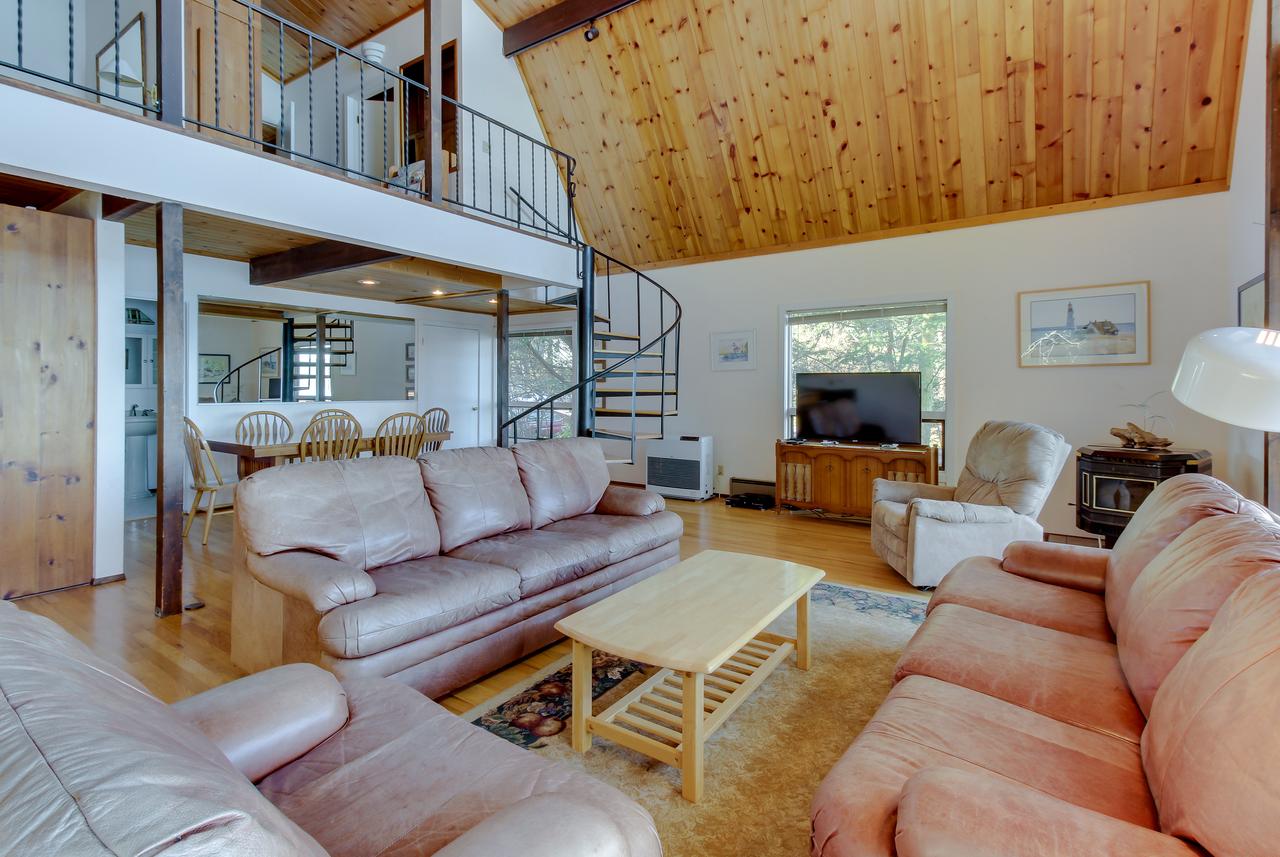 Lopez Island Hunter Bay Waterfront Home - thumb 11