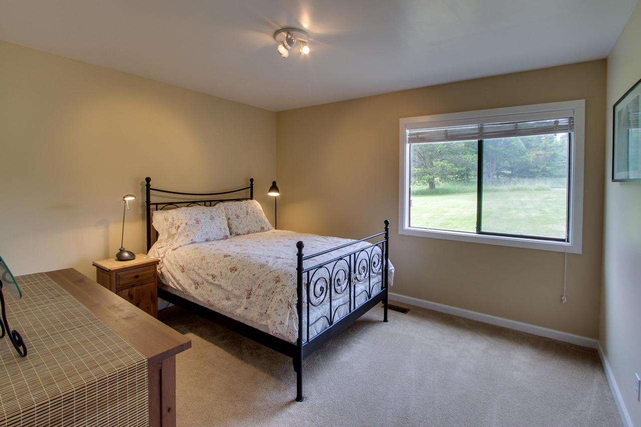 Fisherman Bay Beach House - thumb 11