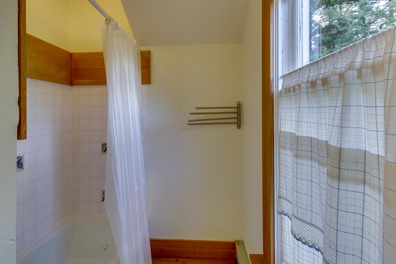 Milagra Guest House - thumb 30