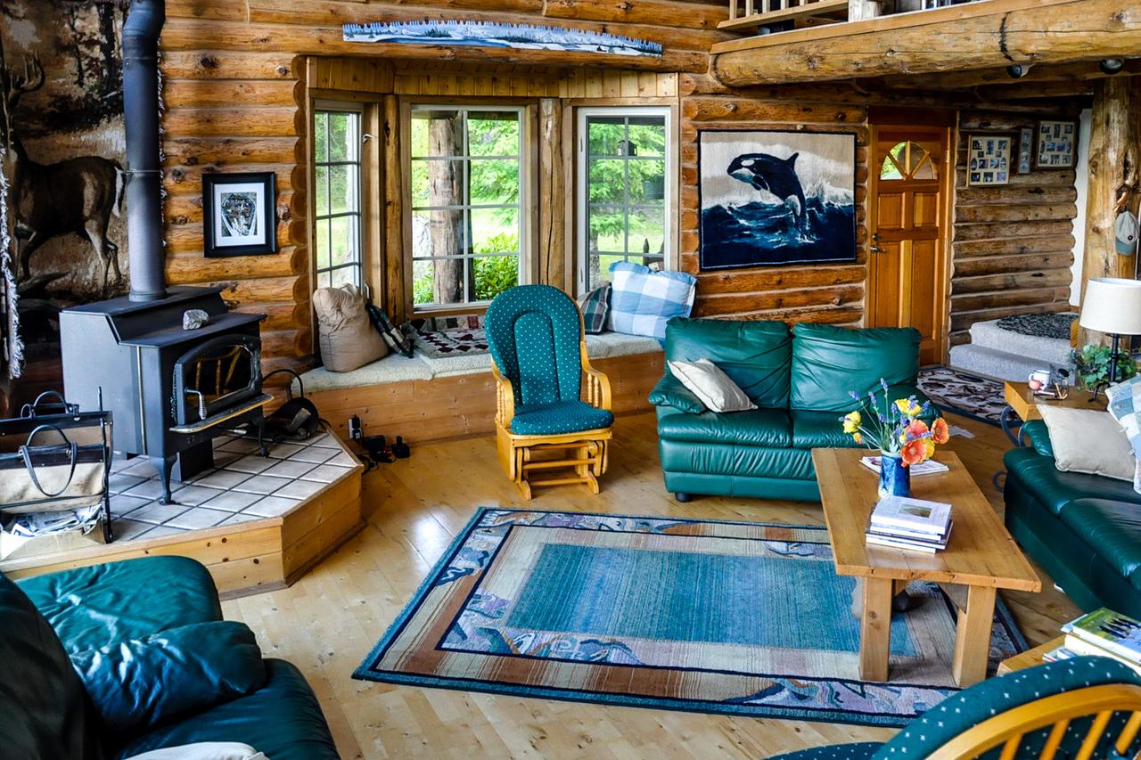 Log Home On Lopez-Spencer Spit - thumb 4