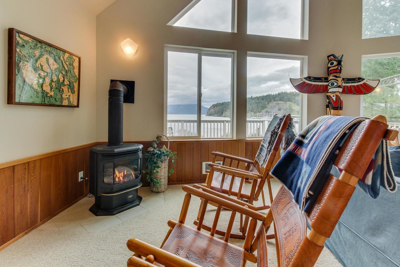 Shoal Bay Luxury Home - thumb 12