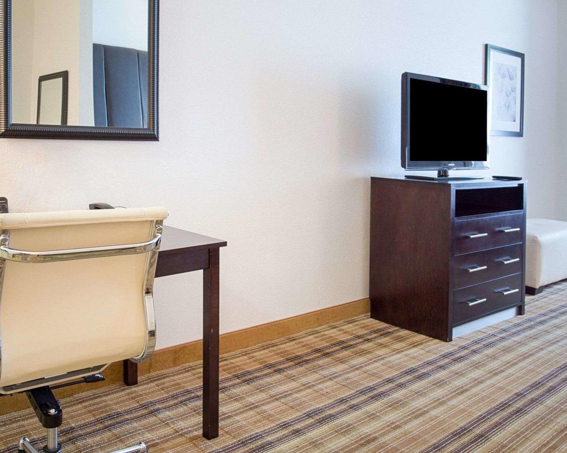 Comfort Suites Mandeville - thumb 26