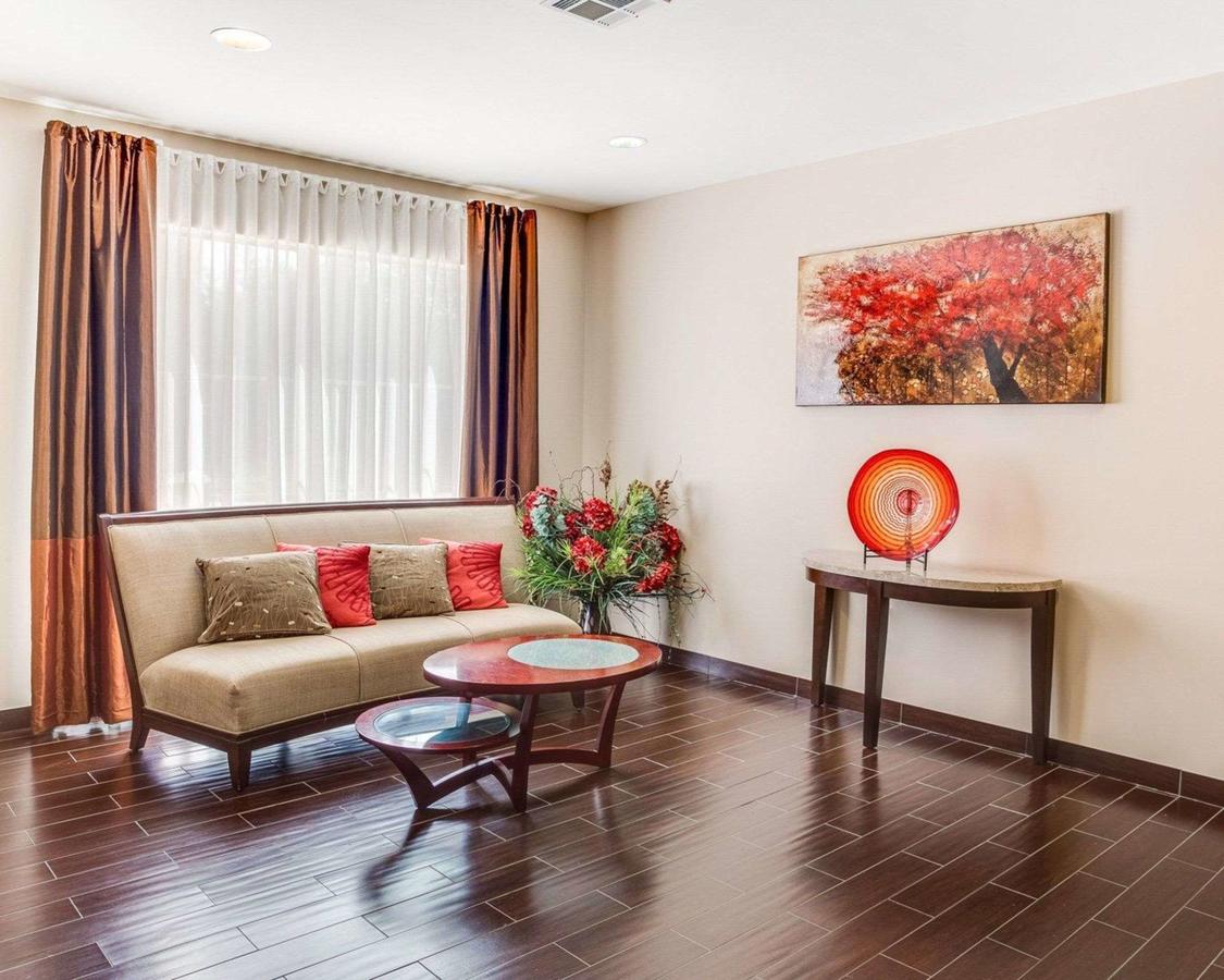 Comfort Suites Mandeville - thumb 21
