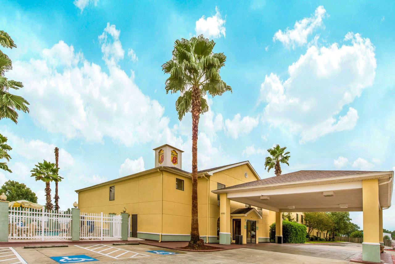 Super 8 By Wyndham Lake Charles/Sulphur - thumb 0