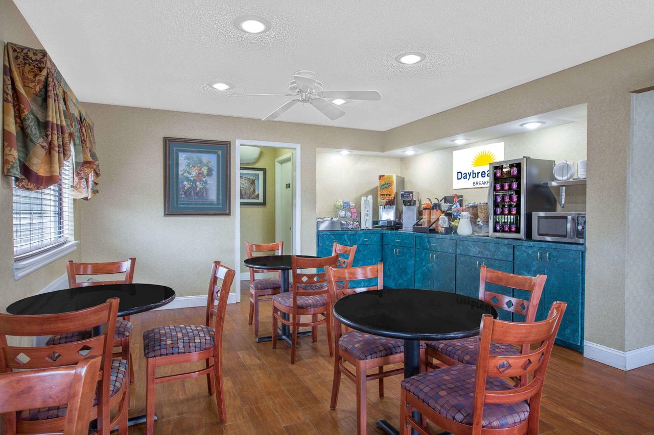 Days Inn By Wyndham Ruston LA - thumb 3