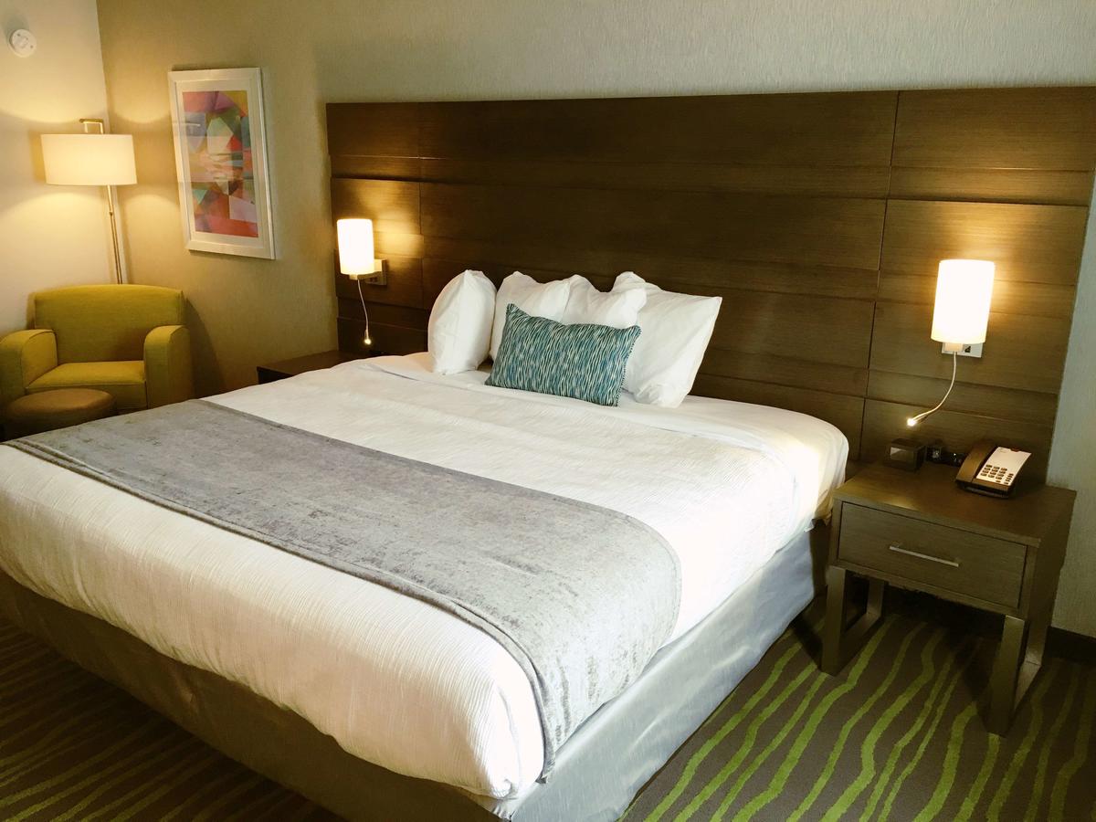 Best Western Plus Prien Lake Inn & Suites - thumb 36