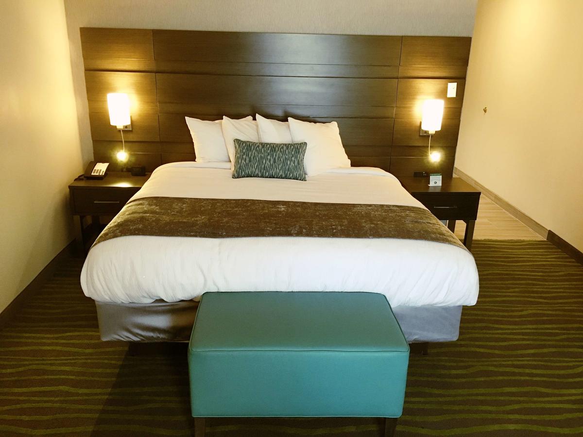 Best Western Plus Prien Lake Inn & Suites - thumb 37