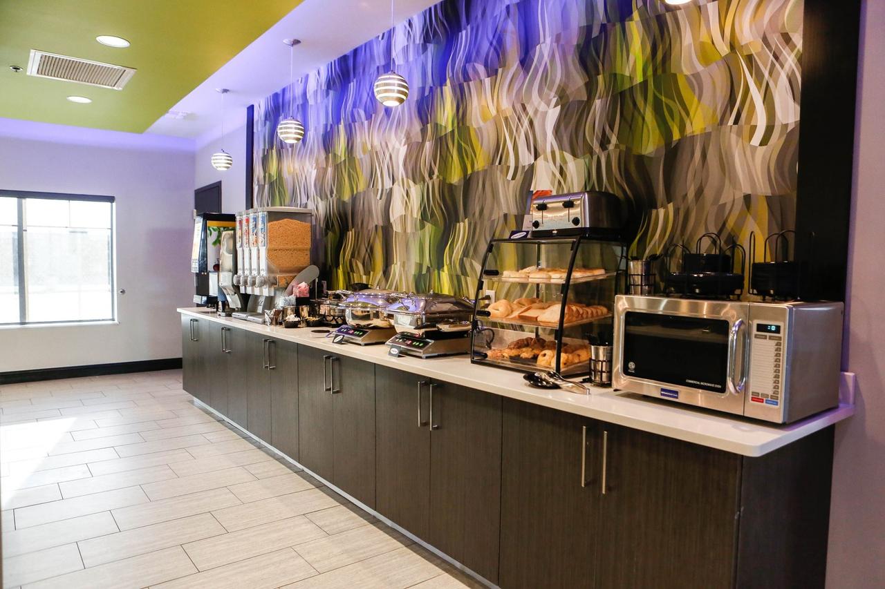 Best Western Plus Prien Lake Inn & Suites - thumb 8