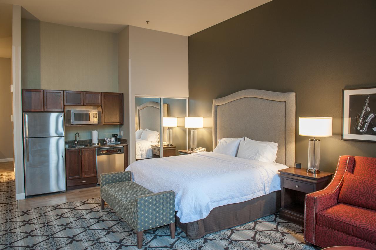 Hampton Inn And Suites New Orleans Convention Center - thumb 17