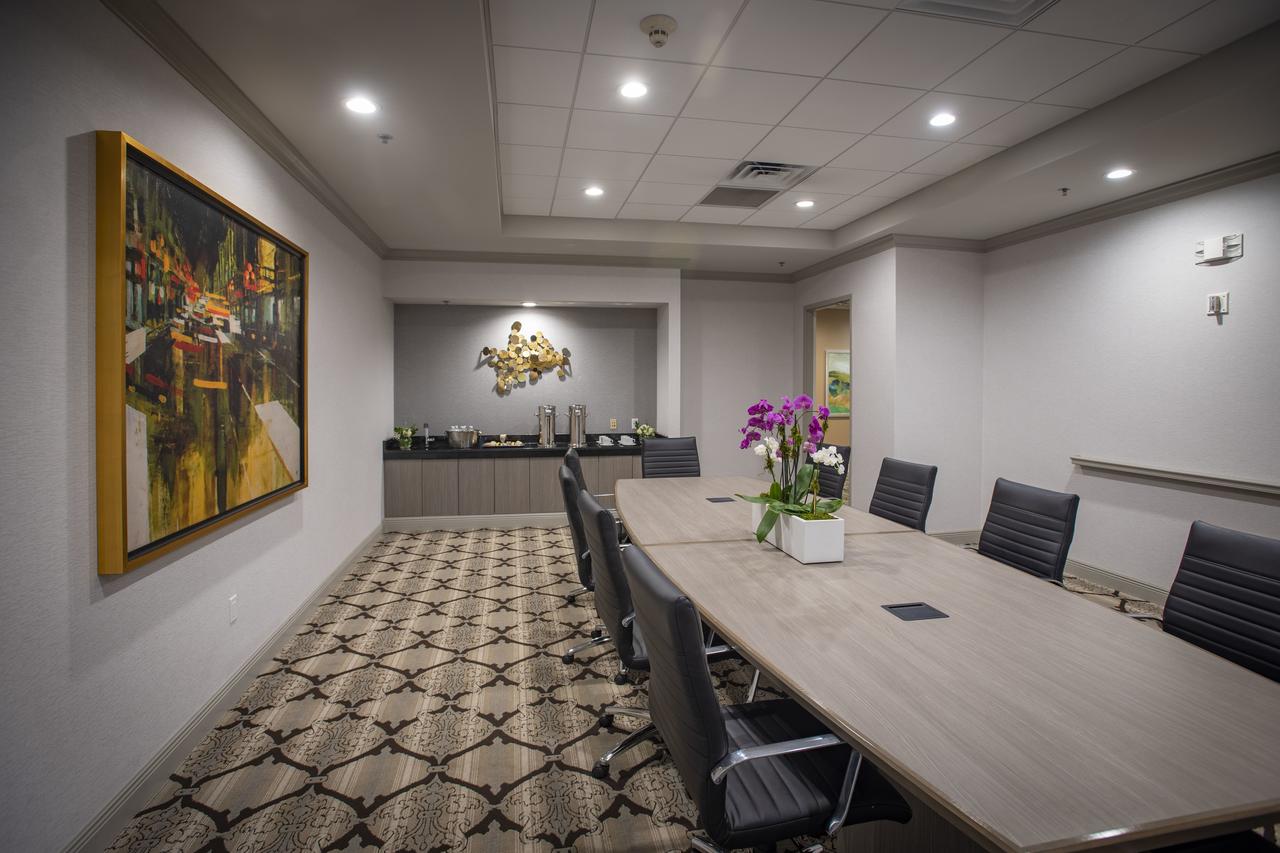 Hampton Inn And Suites New Orleans Convention Center - thumb 36