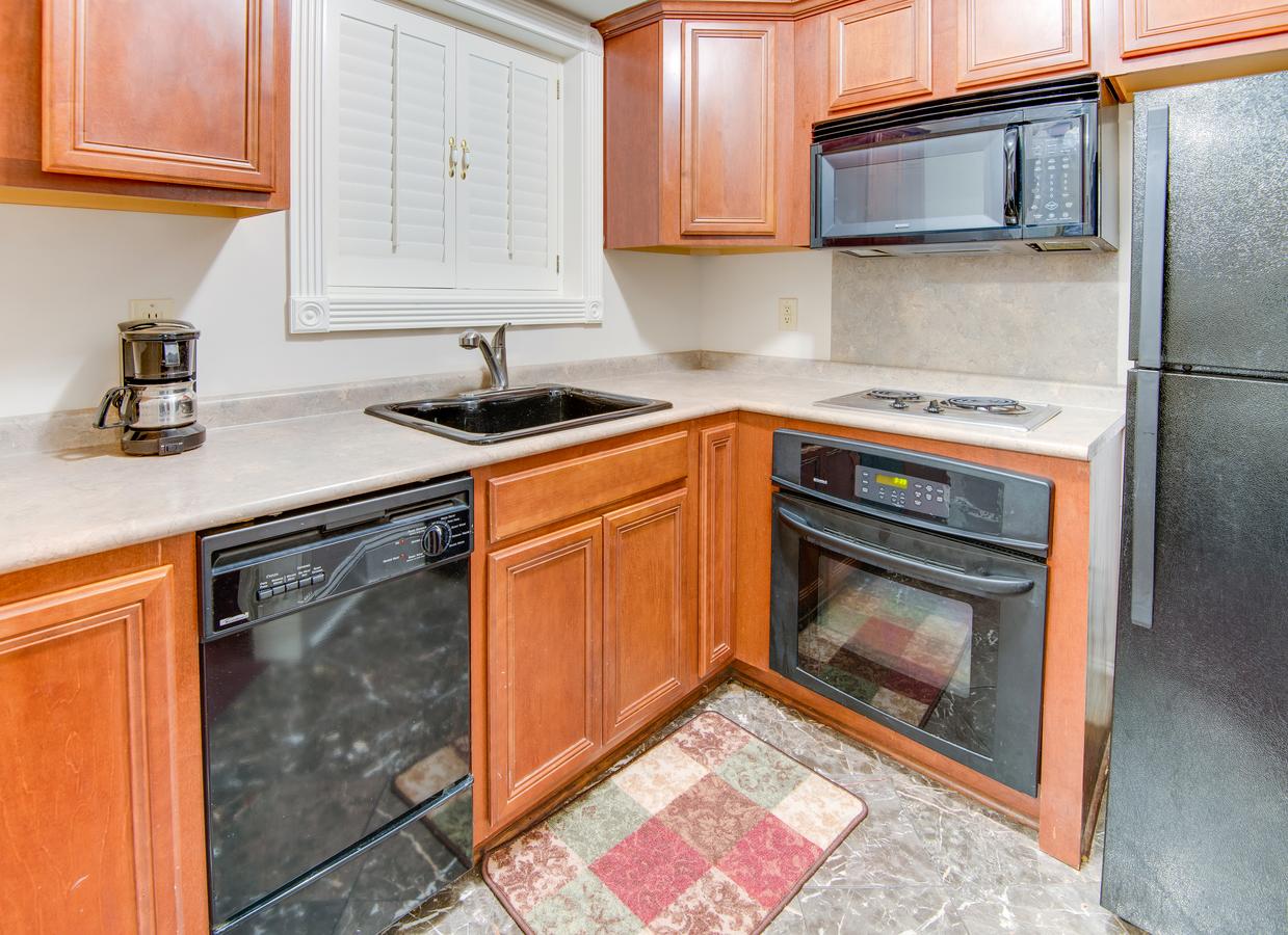 Plaza Suites Of Metairie - thumb 11