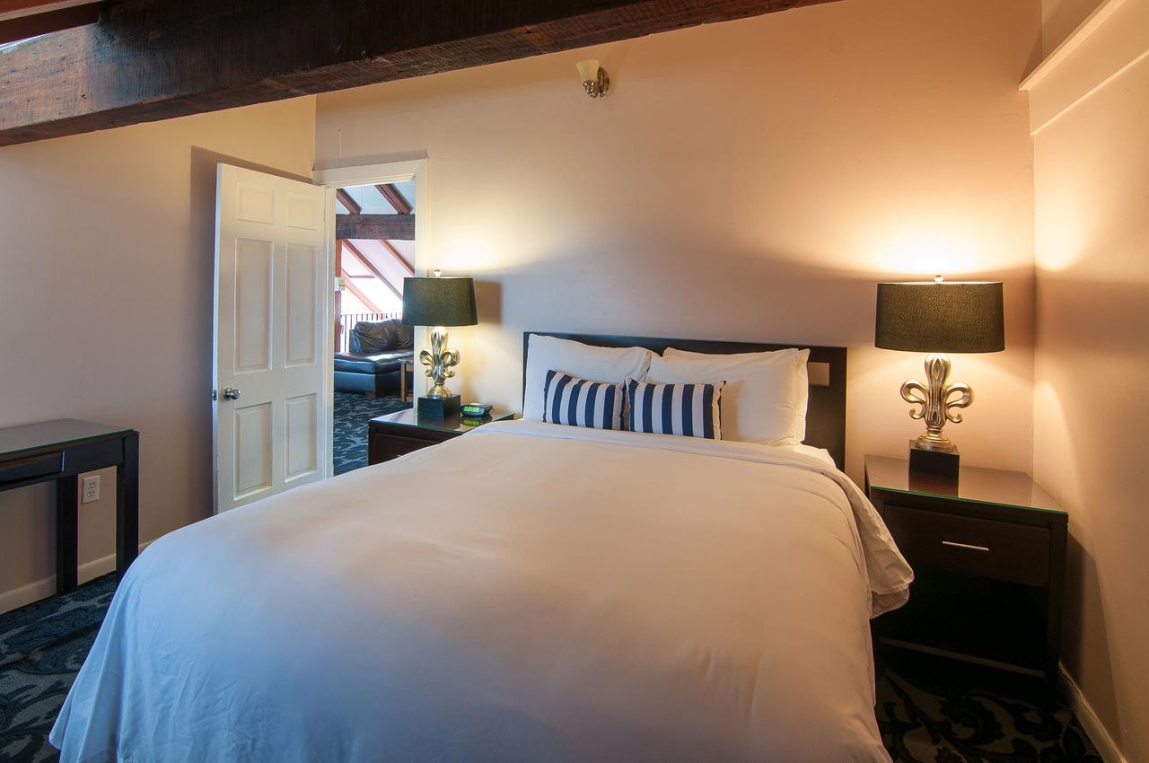 The Saint Philip Hotel - thumb 11