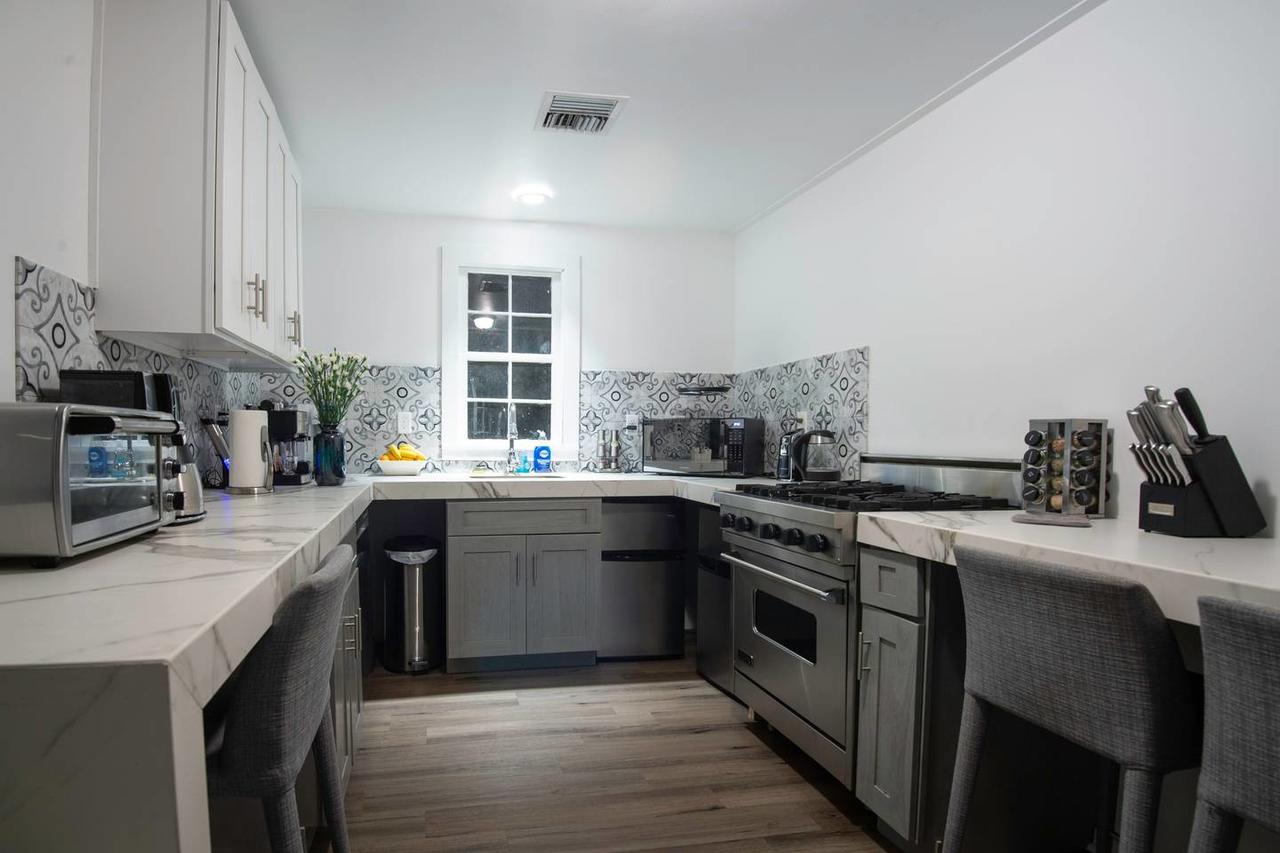 4 BR - Sleeps 8! Celebrity Villa Next To Frenchman St - thumb 14