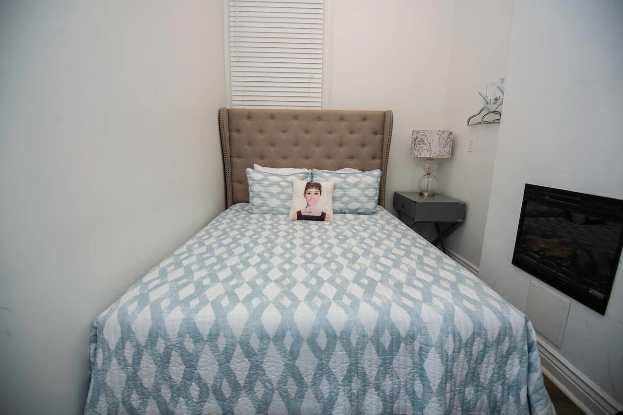 4 BR - Sleeps 8! Best Location Next To Bourbon Street! - thumb 5