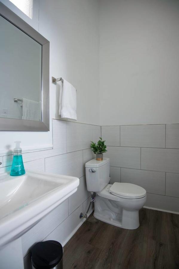 4 BR - Sleeps 8! Best Location Next To Bourbon Street! - thumb 13