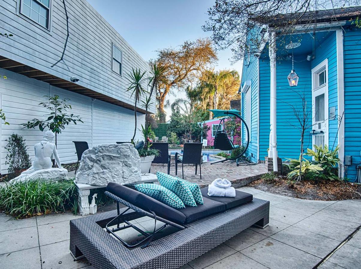 4 BR - Sleeps 8! Best Location Next To Bourbon Street! - thumb 8