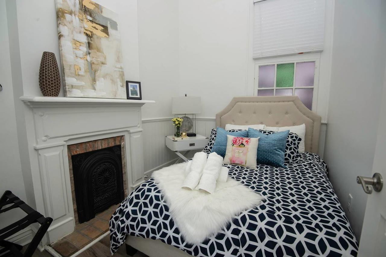 4 BR - Sleeps 8! Best Location Next To Bourbon Street! - thumb 36