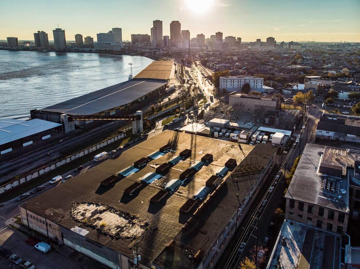 4 BR - Sleeps 8! Best Location Next To Bourbon Street! - thumb 24