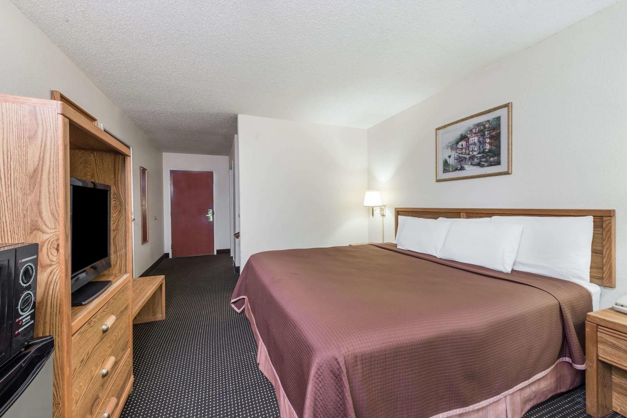 Howard Johnson By Wyndham Iowa LA - thumb 9