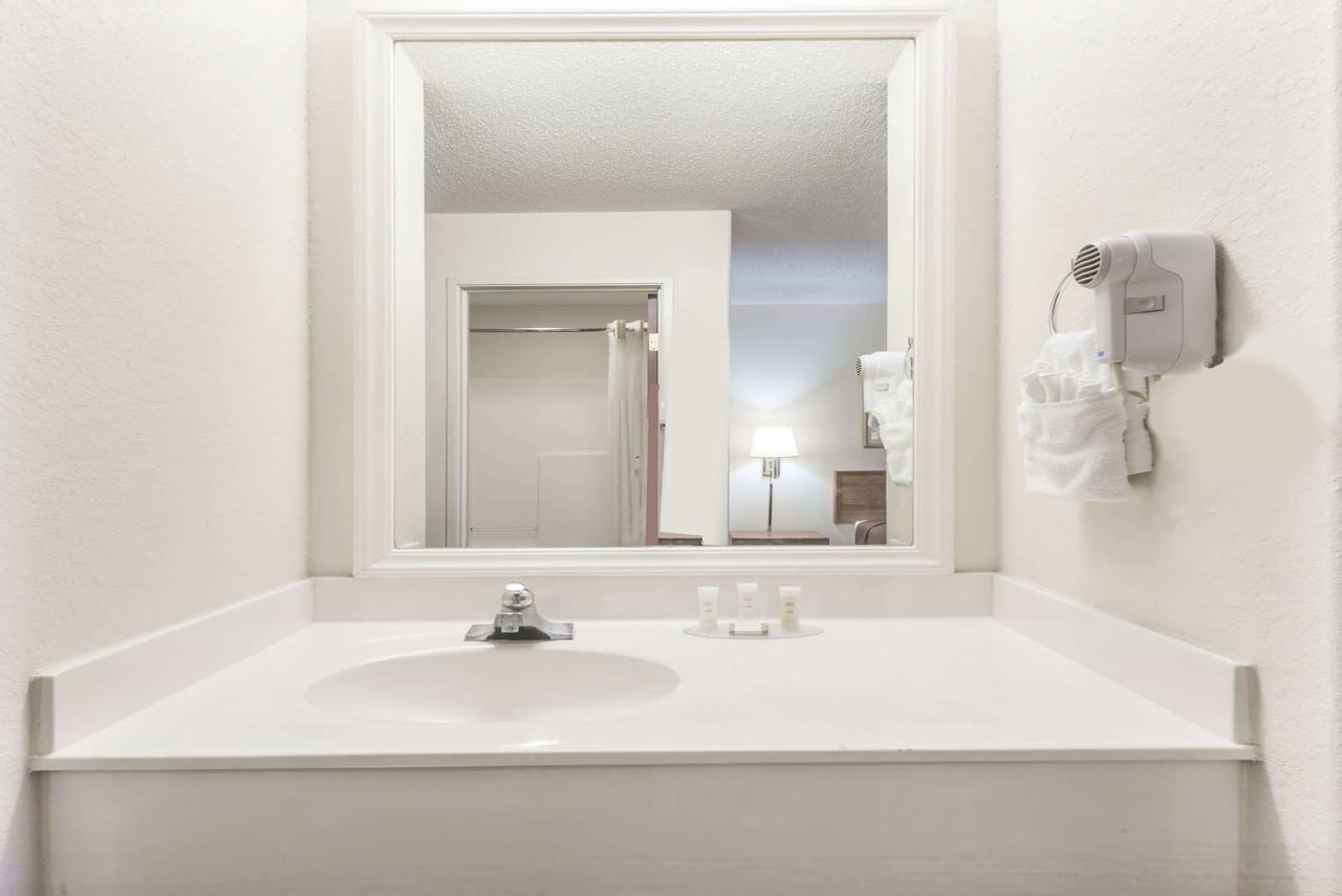 Howard Johnson By Wyndham Iowa LA - thumb 10