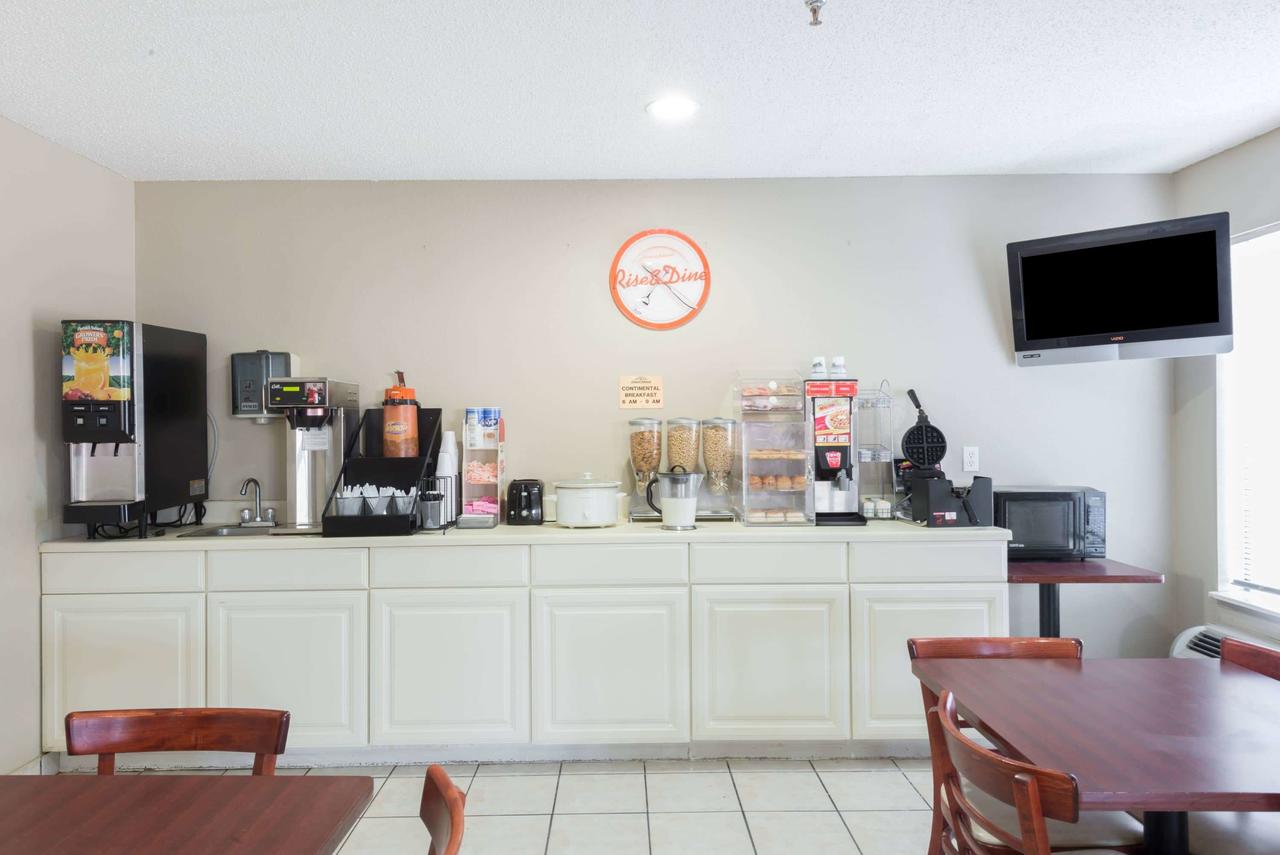 Howard Johnson By Wyndham Iowa LA - thumb 15