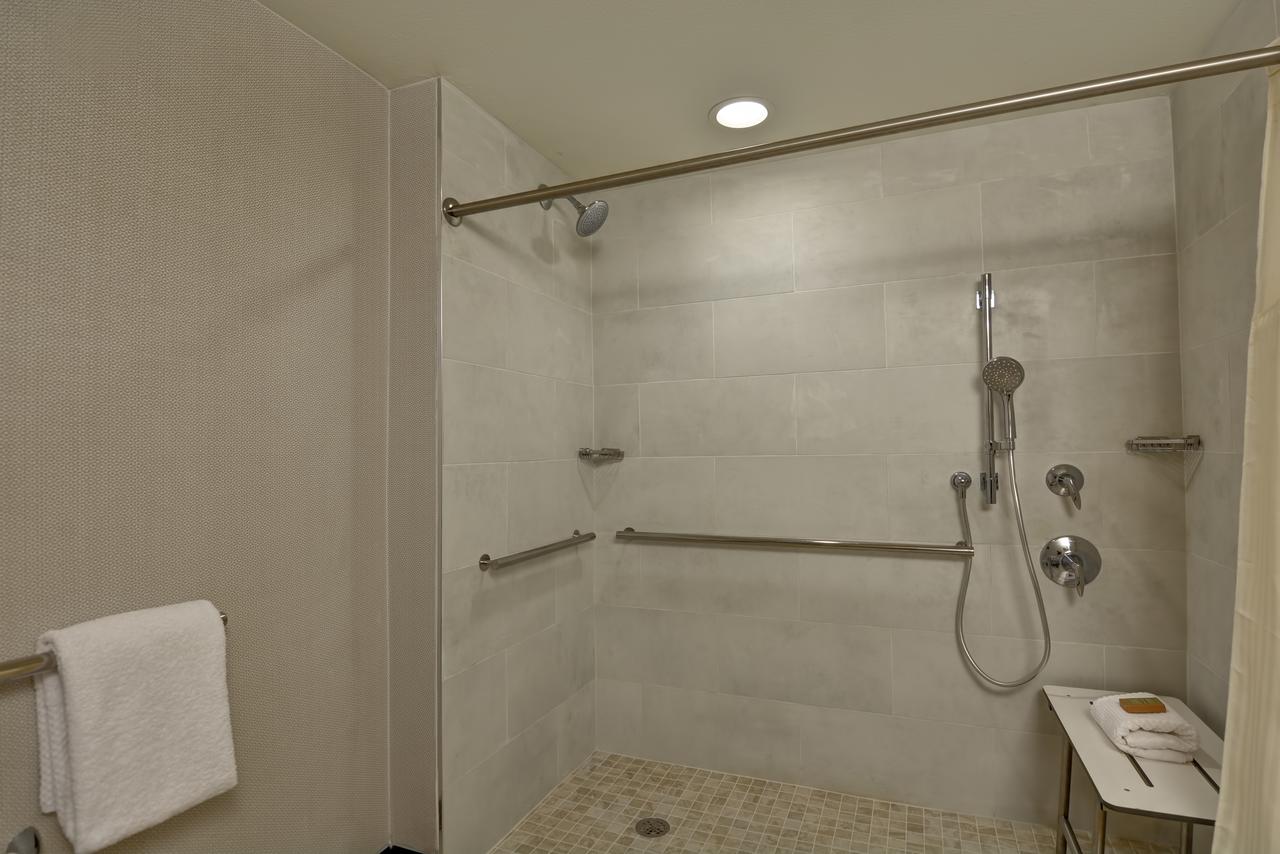 DoubleTree By Hilton Baton Rouge - thumb 20