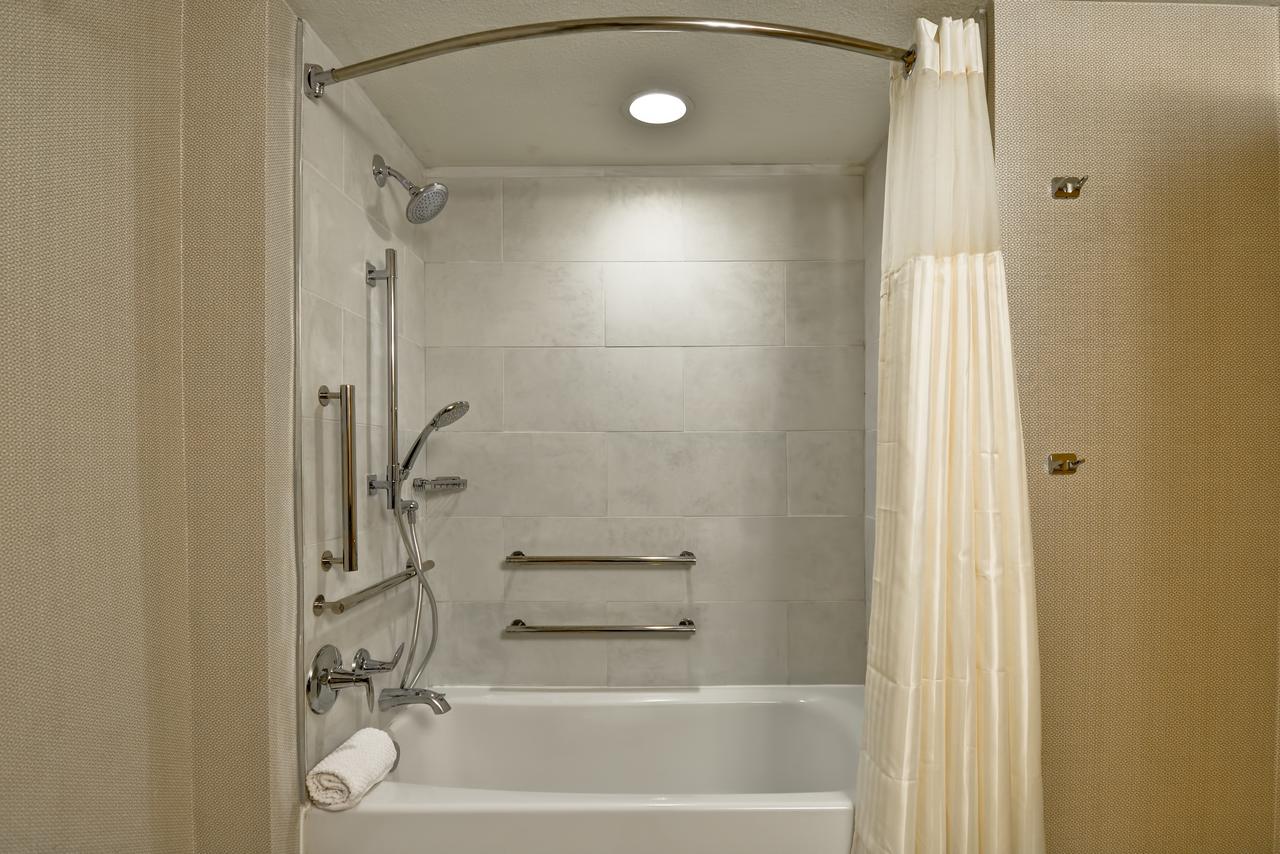 DoubleTree By Hilton Baton Rouge - thumb 29