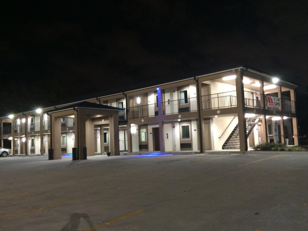 Paradise Inn & Suites - thumb 6