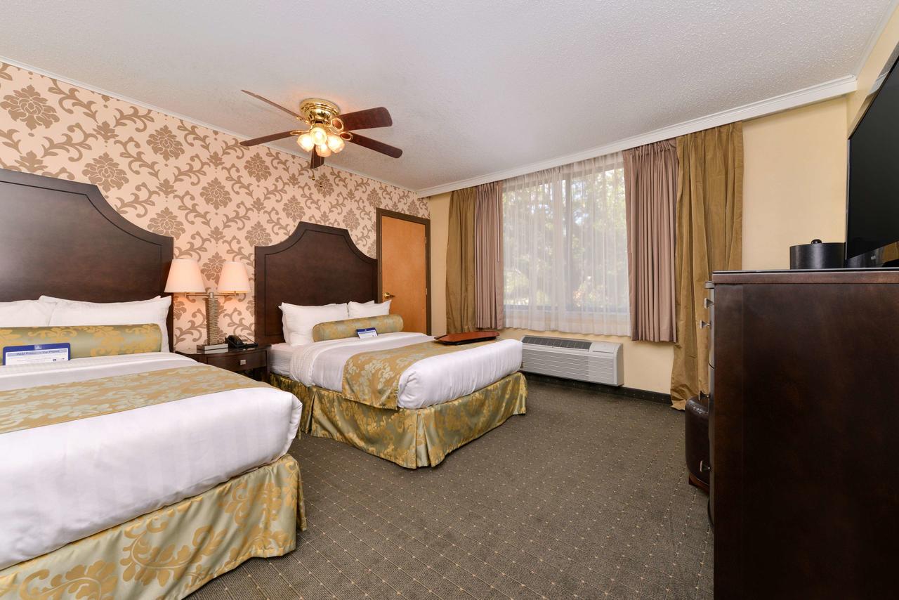 Best Western Plus St. Charles Inn - thumb 21