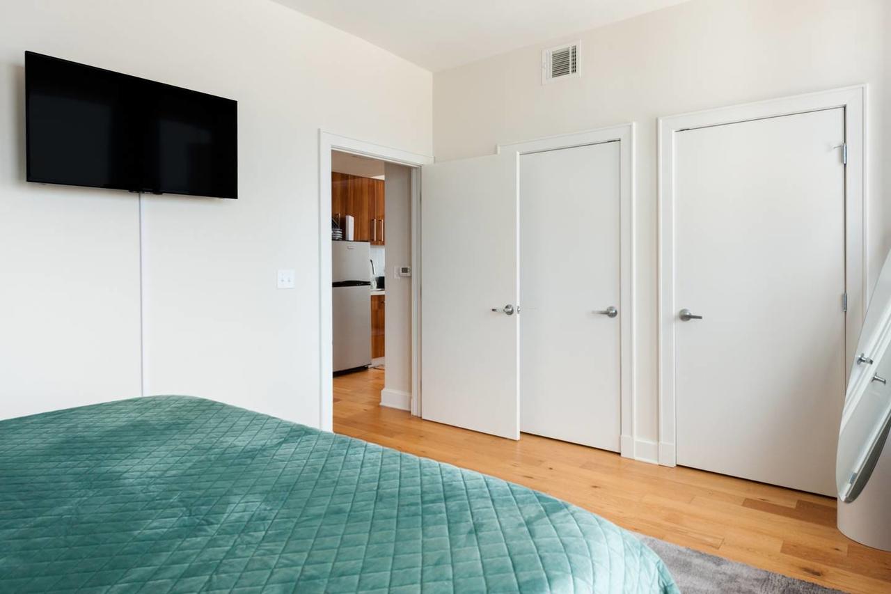 15TH FLOOR PENTHOUSE PANORAMIC CITY VIEWS CANAL ST - thumb 13