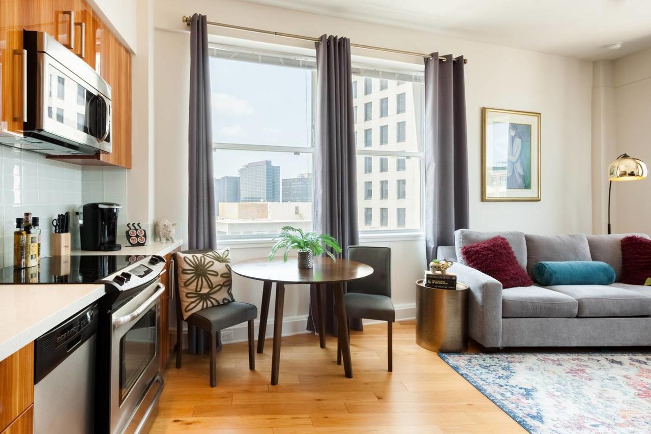 15TH FLOOR PENTHOUSE PANORAMIC CITY VIEWS CANAL ST - thumb 21