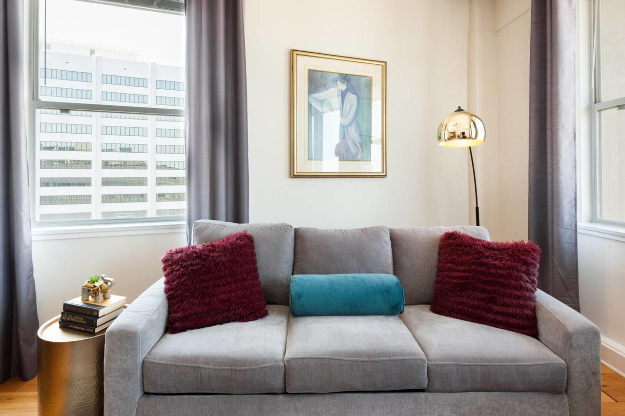 15TH FLOOR PENTHOUSE PANORAMIC CITY VIEWS CANAL ST - thumb 8