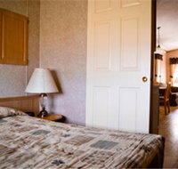 Red Shoes RV Park and Chalets - USA Accommodation