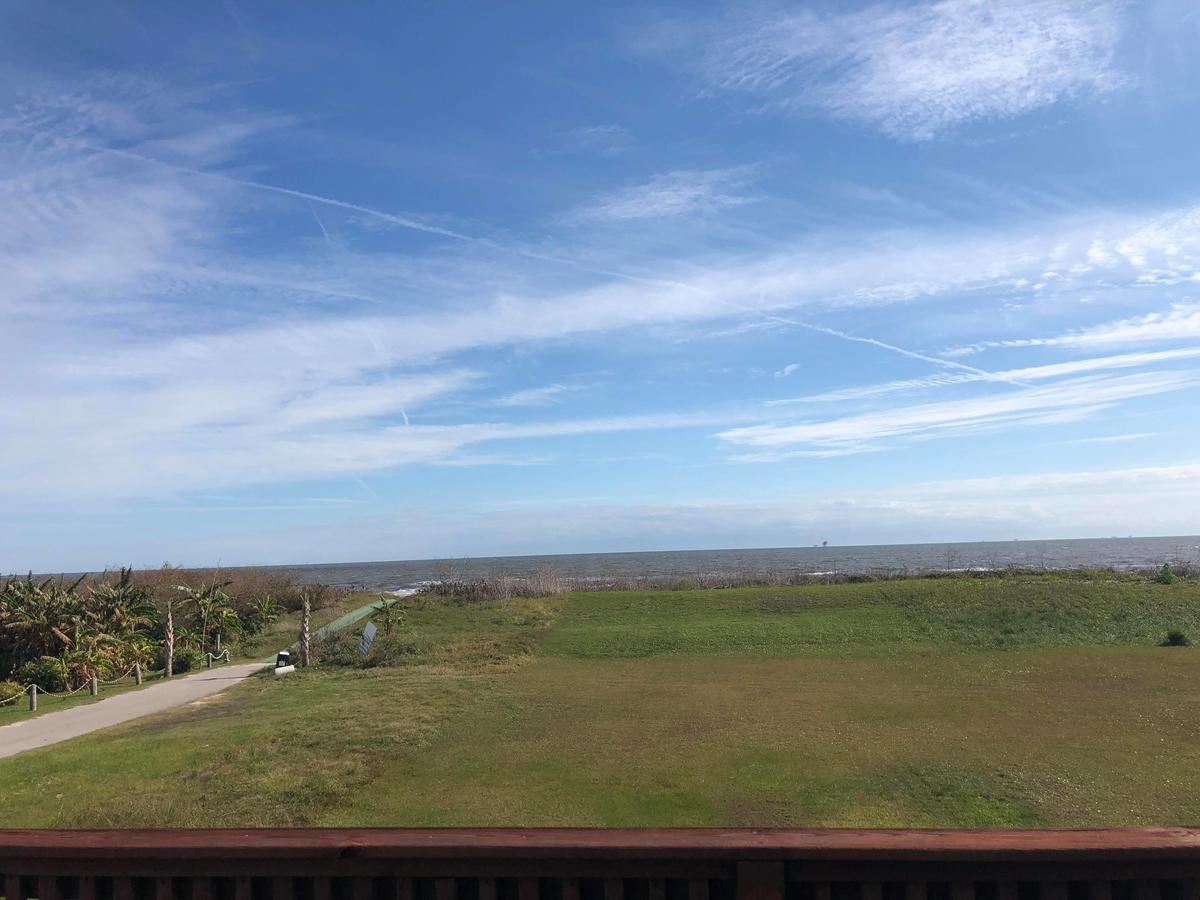 A Beach Getaway Home Home - thumb 10