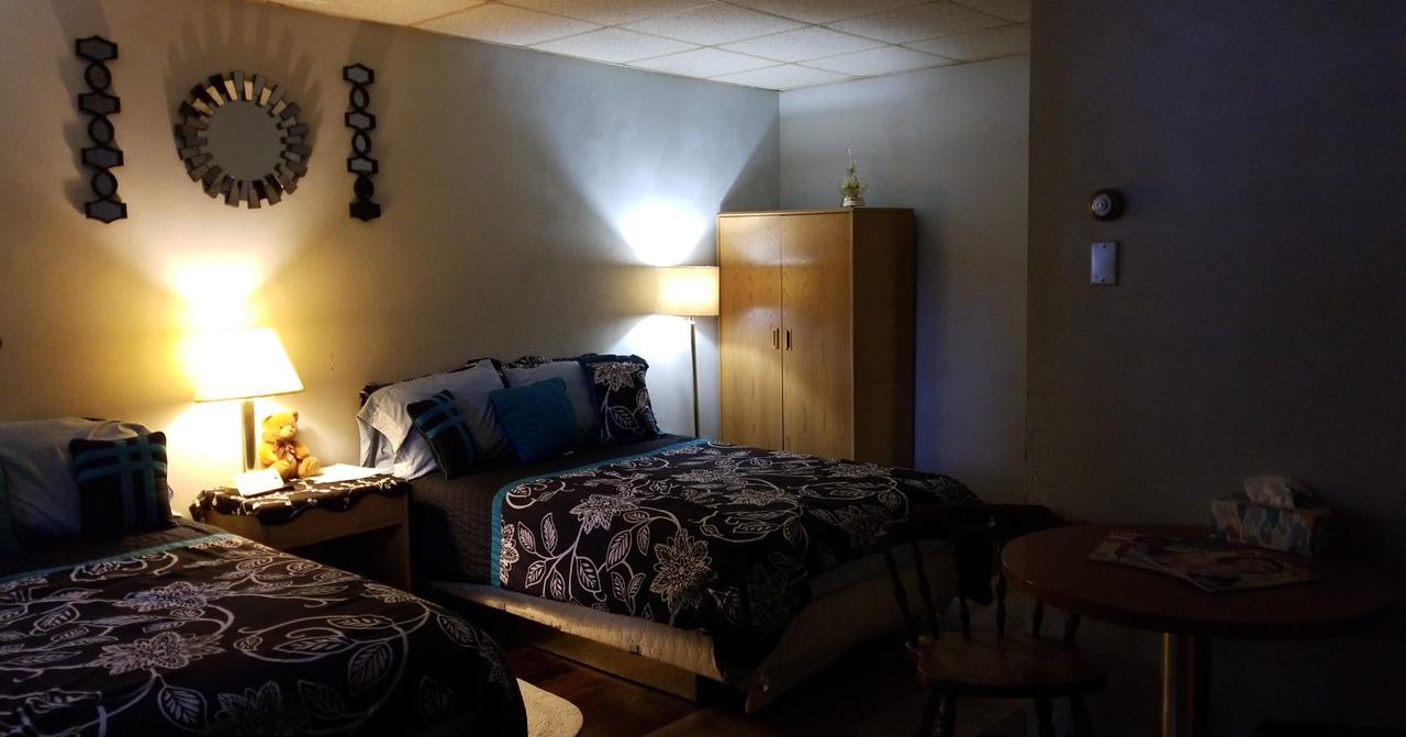 Pittsfield Motor Inn - thumb 18