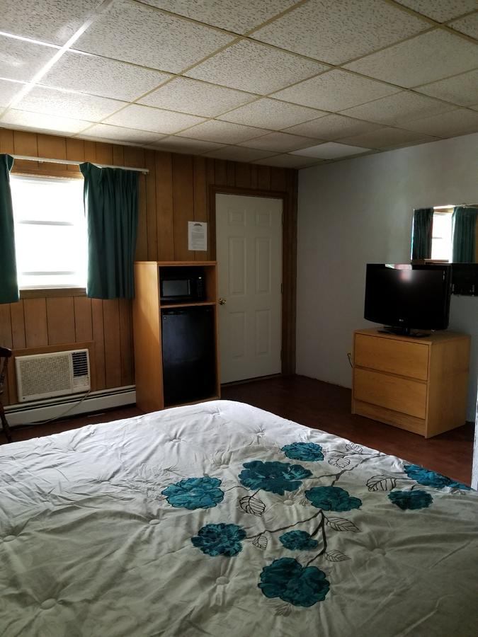 Pittsfield Motor Inn - thumb 6