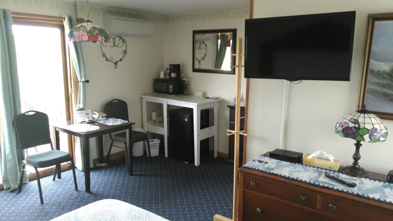 Midway Lodging - thumb 17