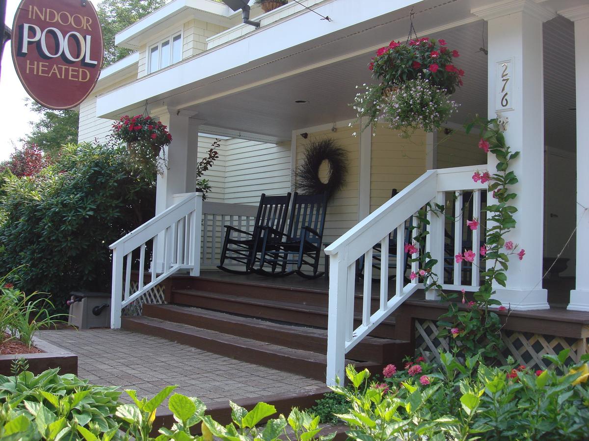 The Grand Hotel - thumb 24