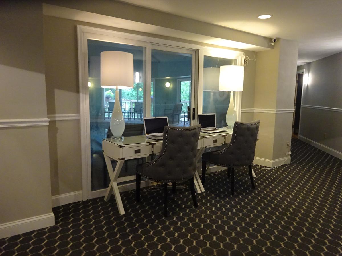 The Grand Hotel - thumb 19